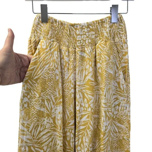 Tahari Linen & Viscose Blend Wide Leg Tropical Print Cropped Pants Size Small - Picture 4 of 7